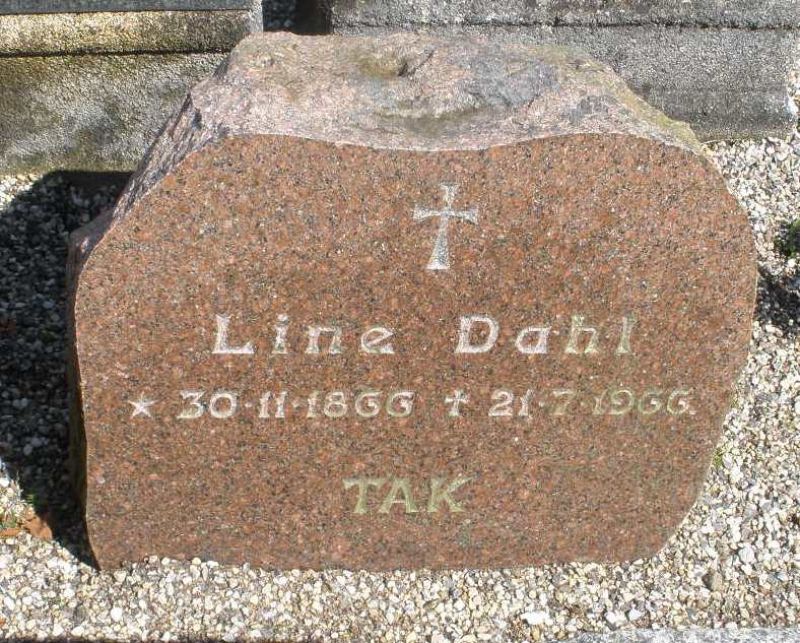 Line Dahl.JPG